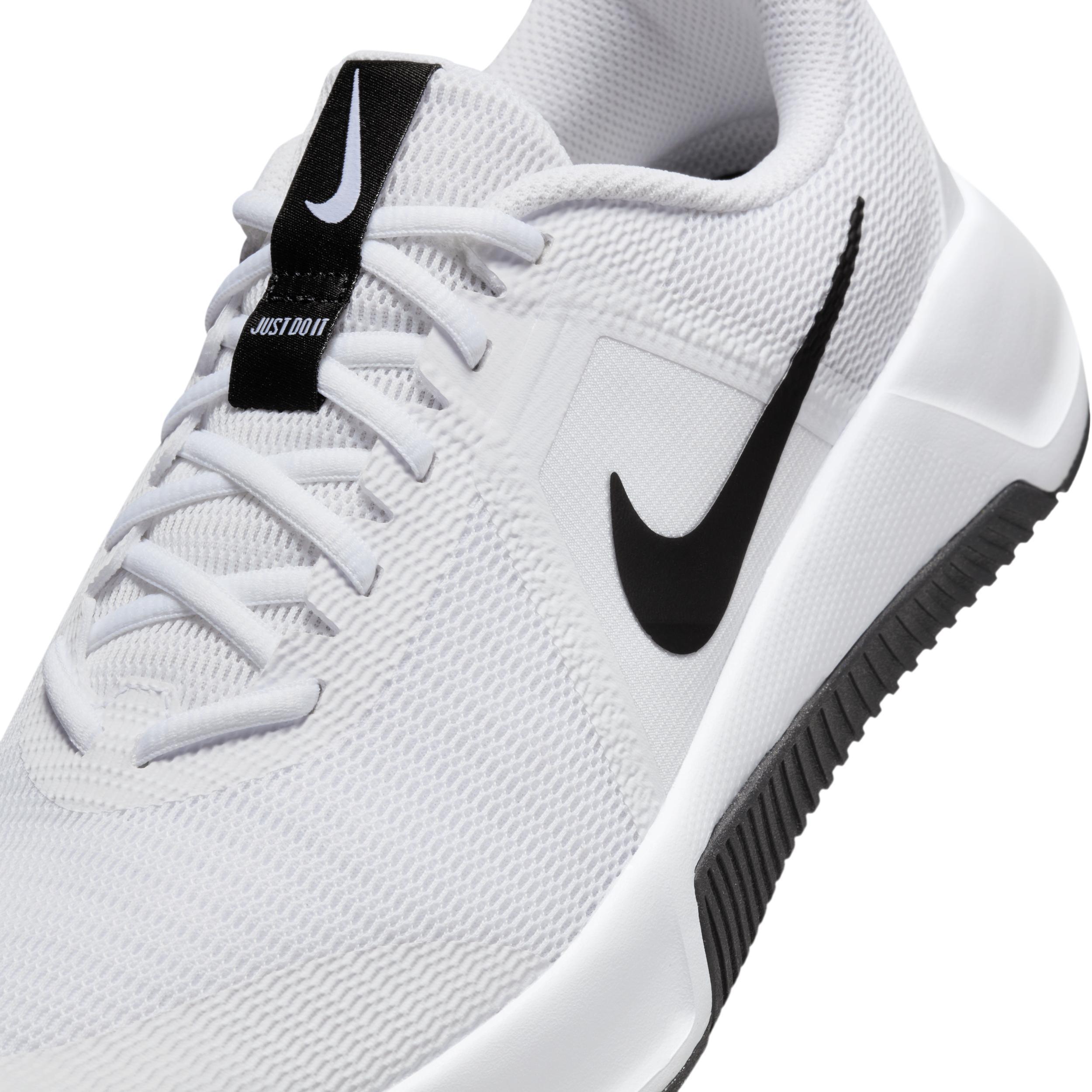 Nike Men's MC Trainer 3 Workout Shoes Product Image