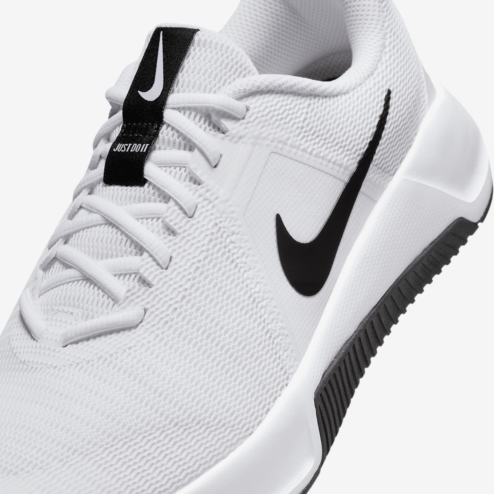 Nike Men's MC Trainer 3 Workout Shoes Product Image