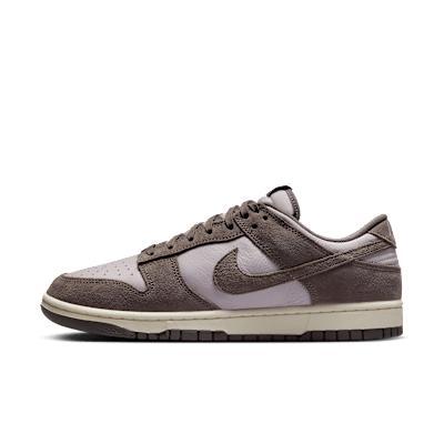 Nike Men's Dunk Low Retro SE Leather/Suede Shoes Product Image