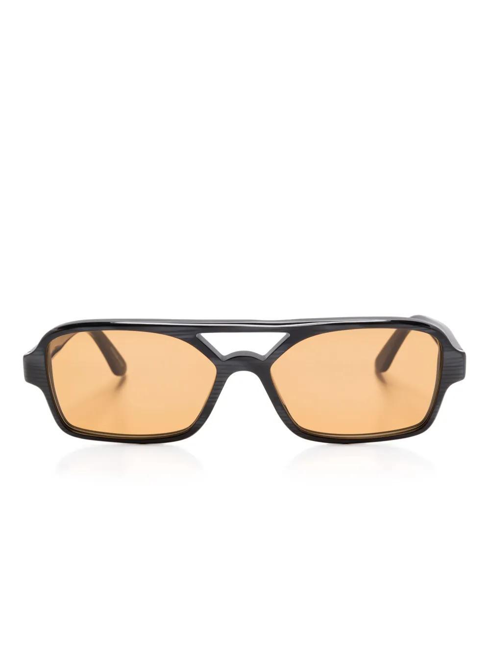 RETROSUPERFUTURE Vico Sonnenbrille In Gold Product Image