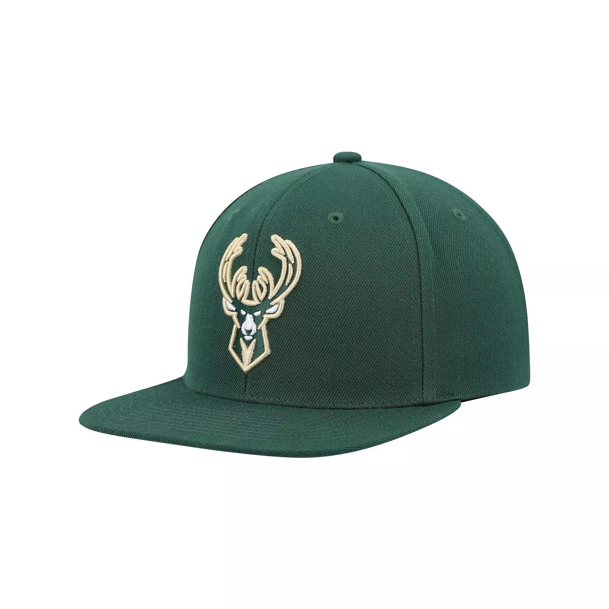 Men's Mitchell & Ness Hunter Green Milwaukee Bucks Ground 2.0 Snapback Hat, Team Product Image