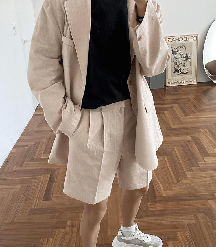 RT No. 1715 LINEN PLEATED SHORTS Product Image
