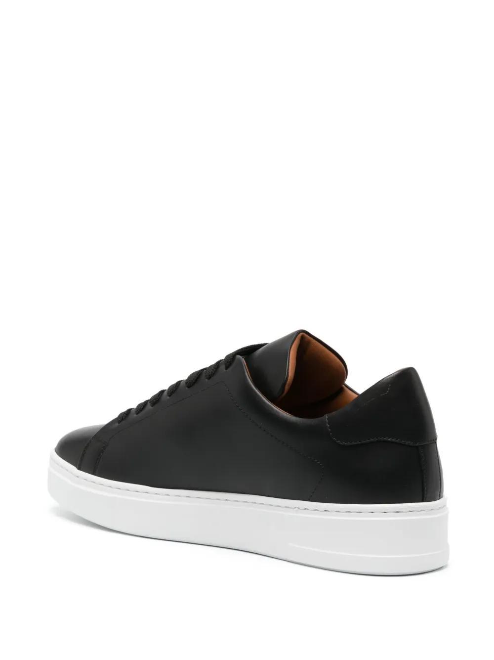 logo-plaque leather sneakers Product Image