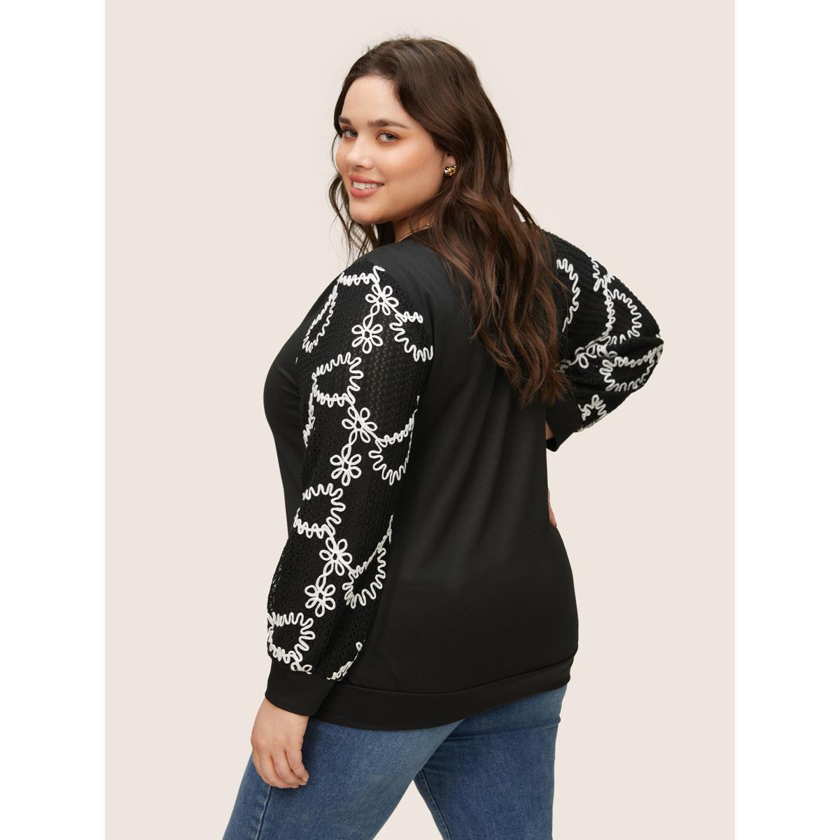 Plus Size Stereo Jacquard Design Patchwork Sweatshirt Women Black Elegant Texture V-neck Everyday Sweatshirts BloomChic 28/5X Product Image