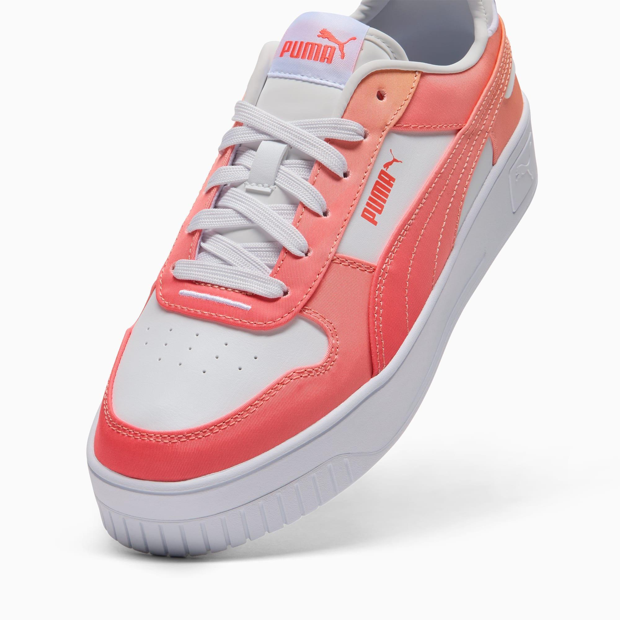 Carina Street Dip Fade Women's Sneakers Product Image
