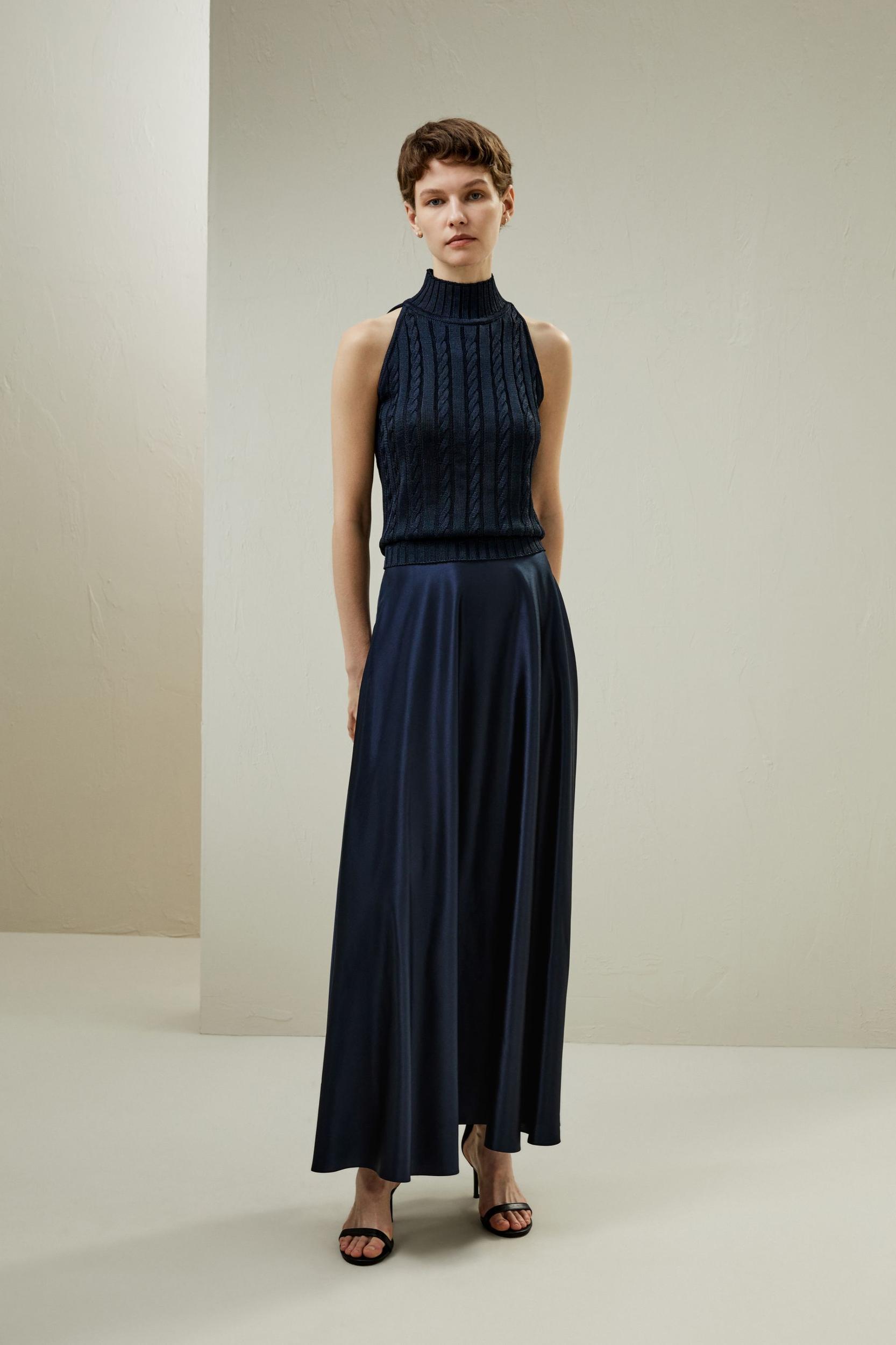 Wild Silk Sleeveless Sweater Product Image