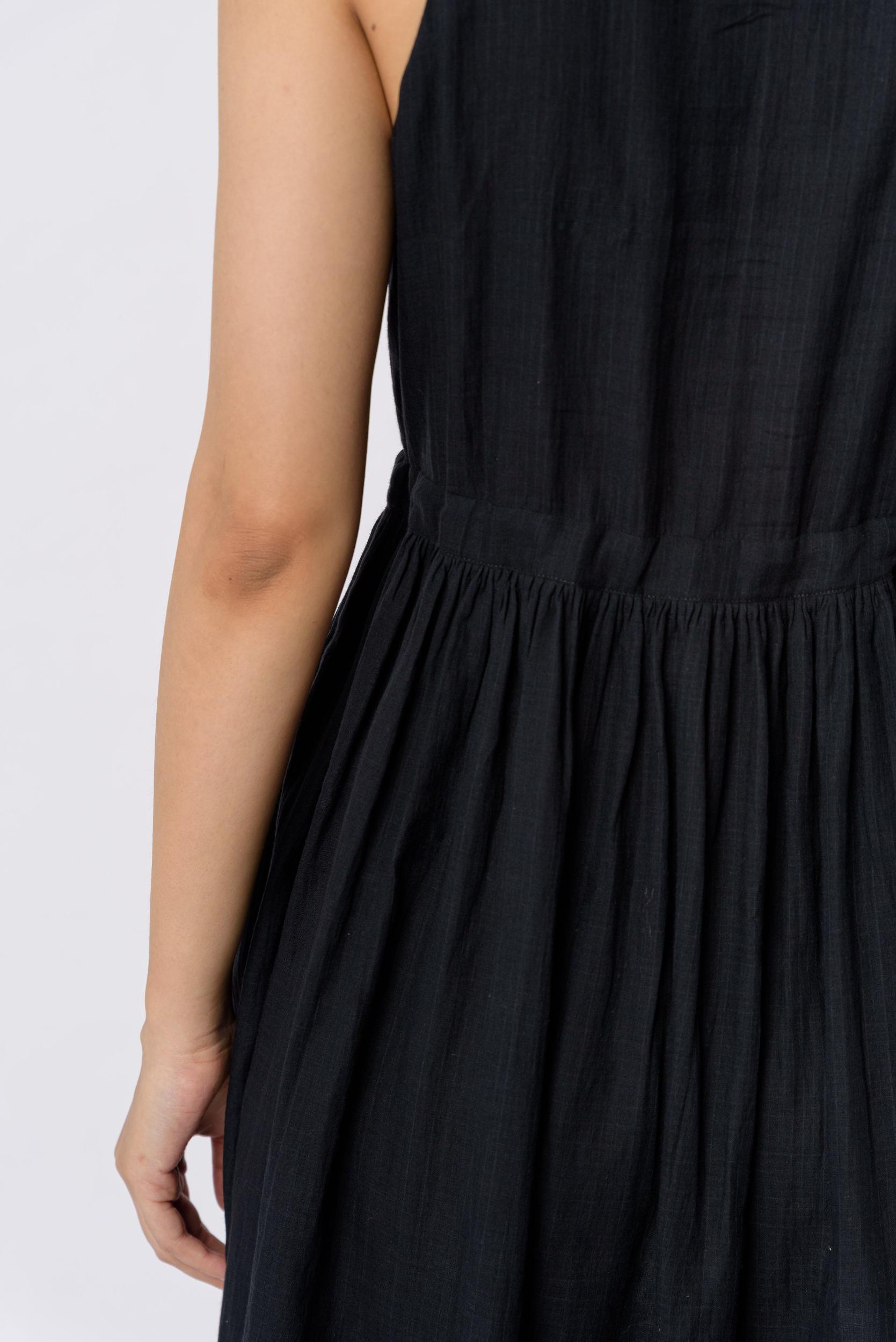 Black front tie-up dress Product Image