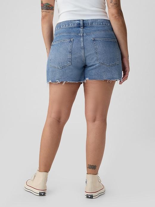 4" Low Rise Stride Denim Shorts Product Image