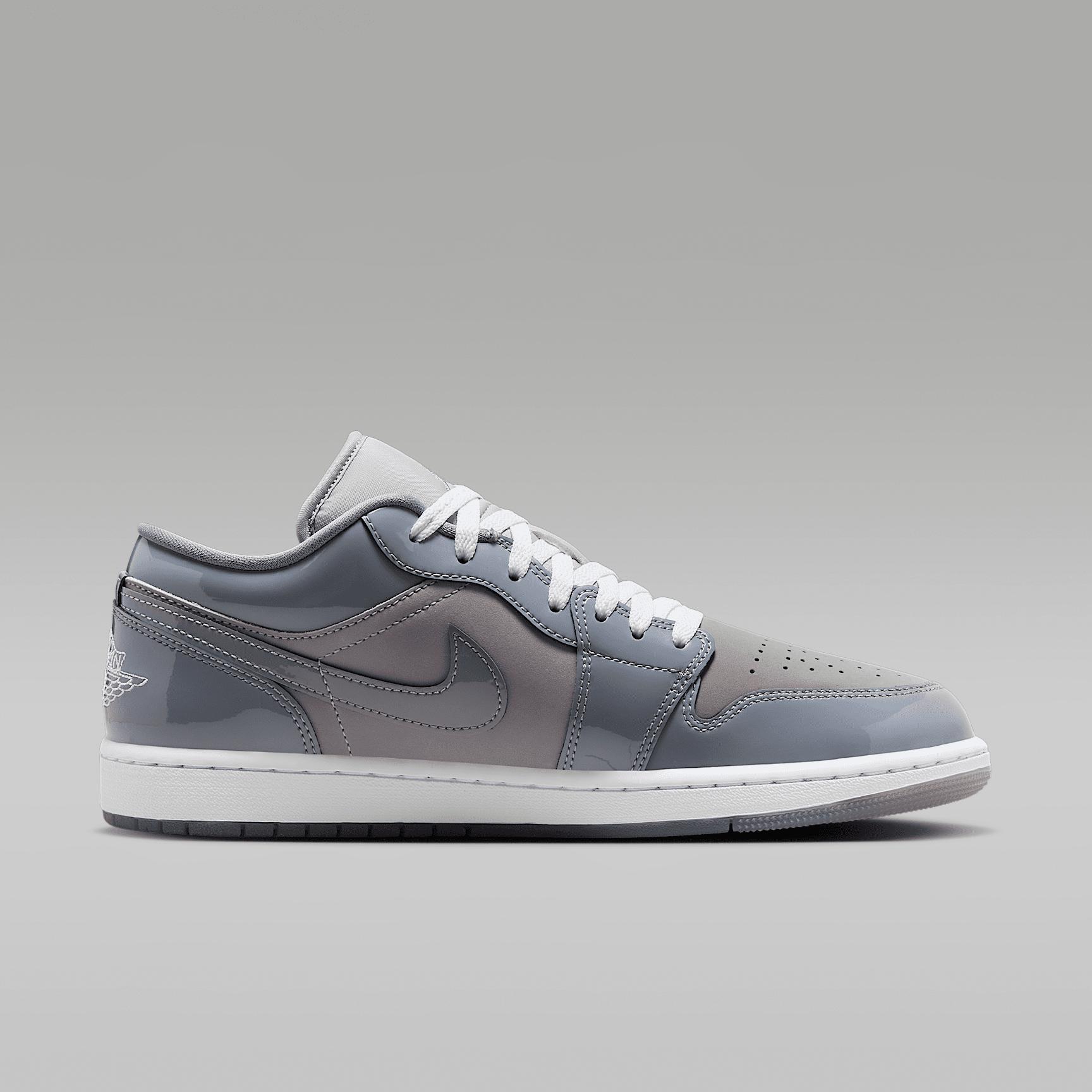Air Jordan 1 Low SE Men's Shoes Product Image