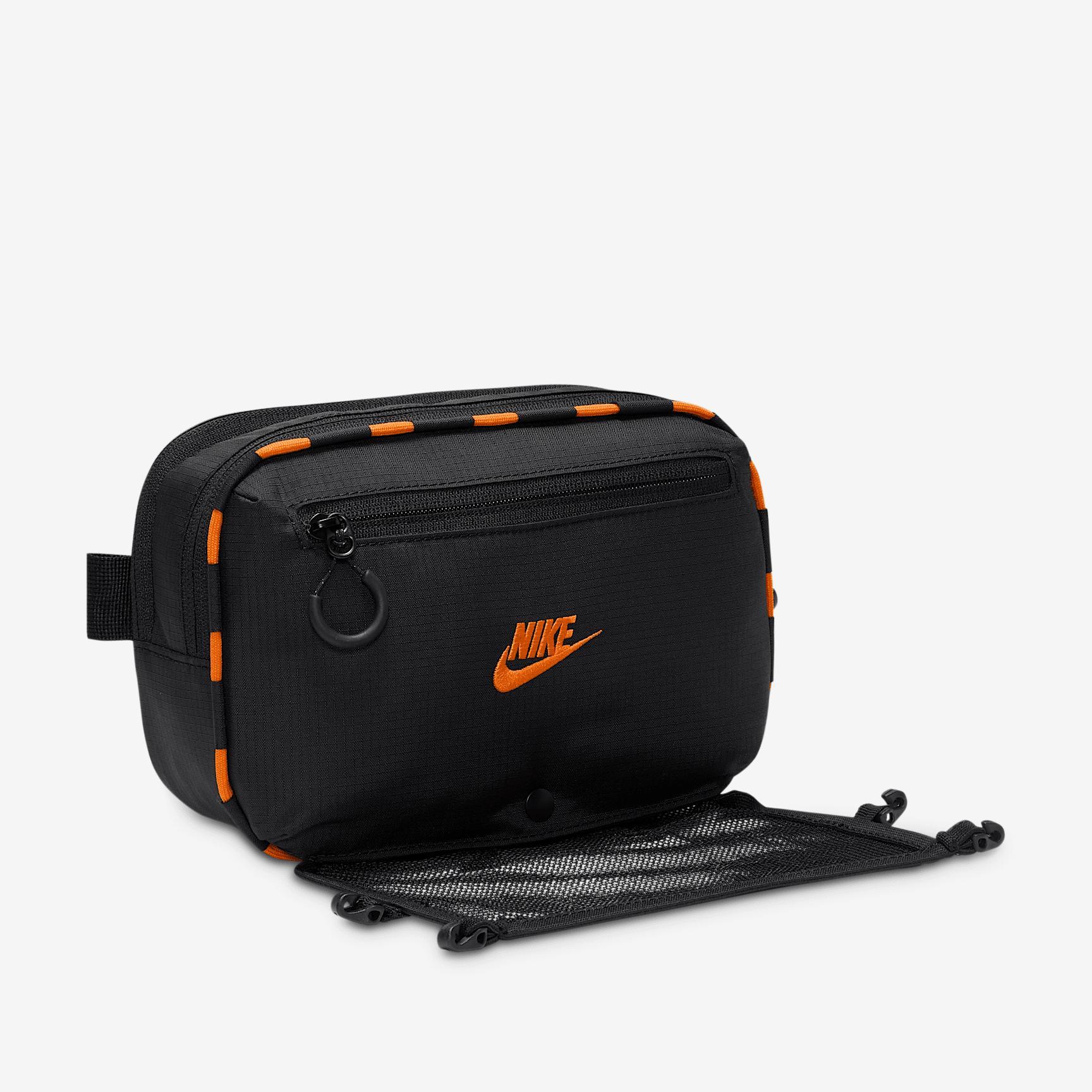 Nike Hayward Patrol Crossbody Bag (4L) Product Image