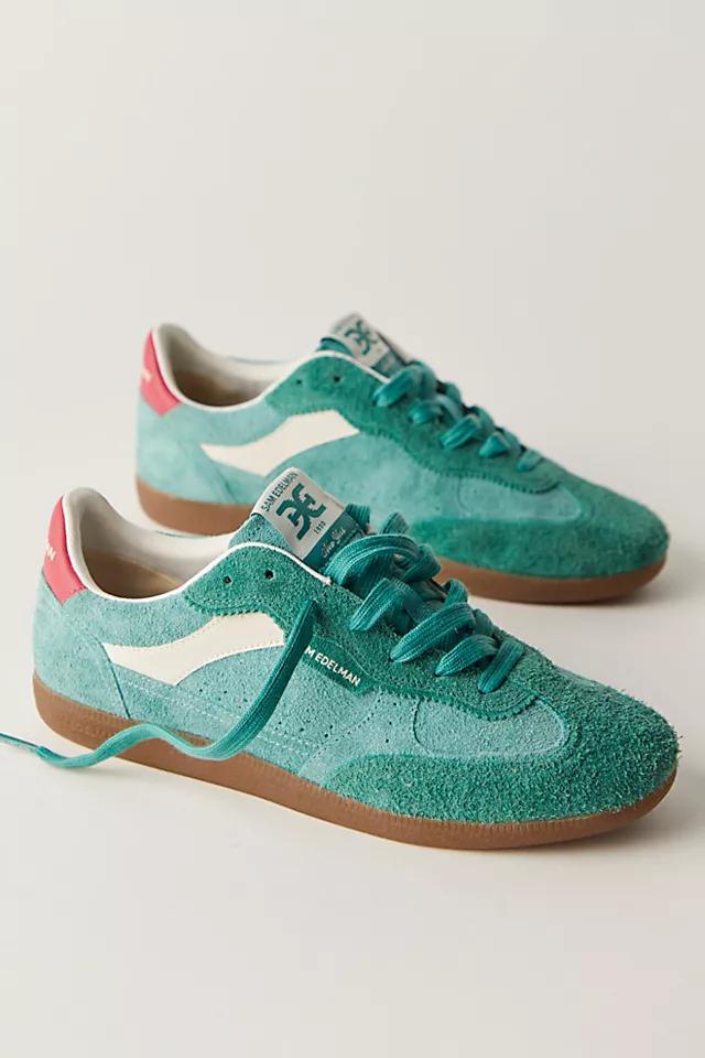 Kallen Sneakers Product Image