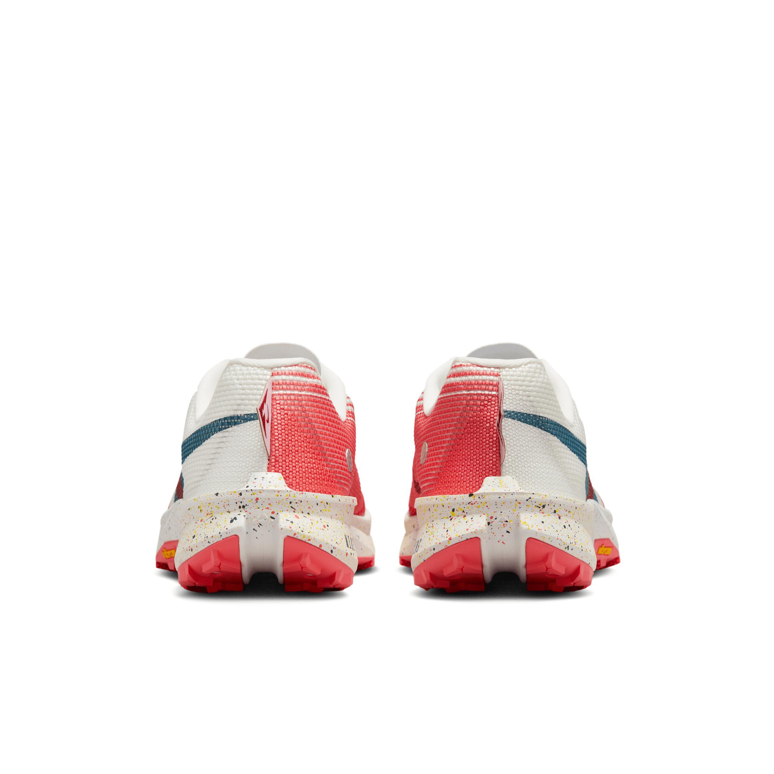 Nike Men's Kiger 10 Trail Running Shoes Product Image