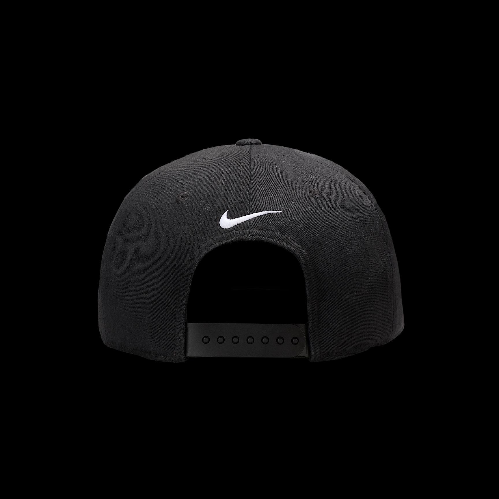 Unisex Nike Pro Graphic Cap Product Image