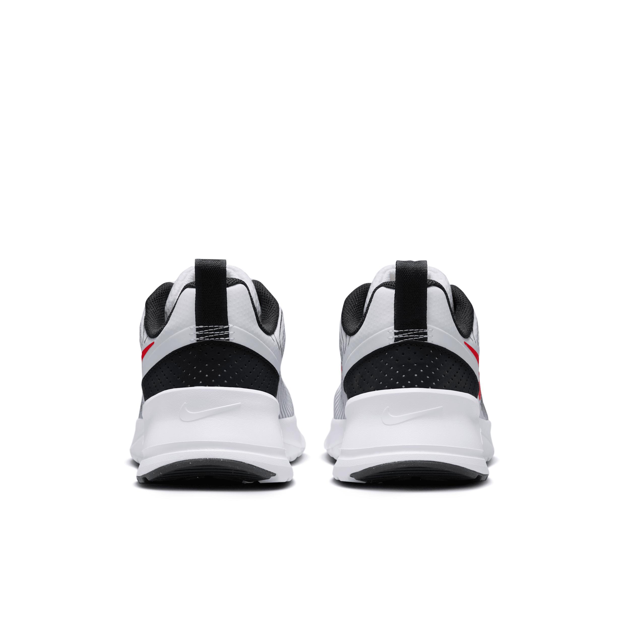 Nike Men's Air Max Nuaxis Shoes Product Image