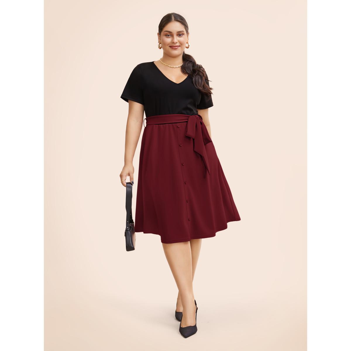 Plus Size Supersoft Essentials Two Tone Pocket Patchwork Belted Dress Burgundy Women Office Plain V-neck Short sleeve Curvy Midi Dress BloomChic 22-24/3X Product Image