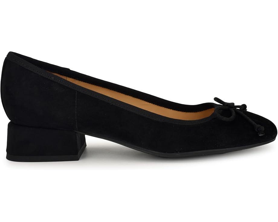 Women's Nine West Saruh Product Image