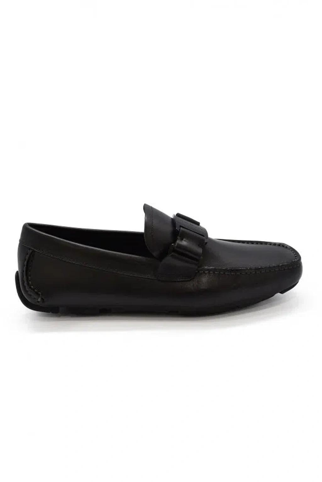 FERRAGAMO Vara Driver Loafers In Black Product Image