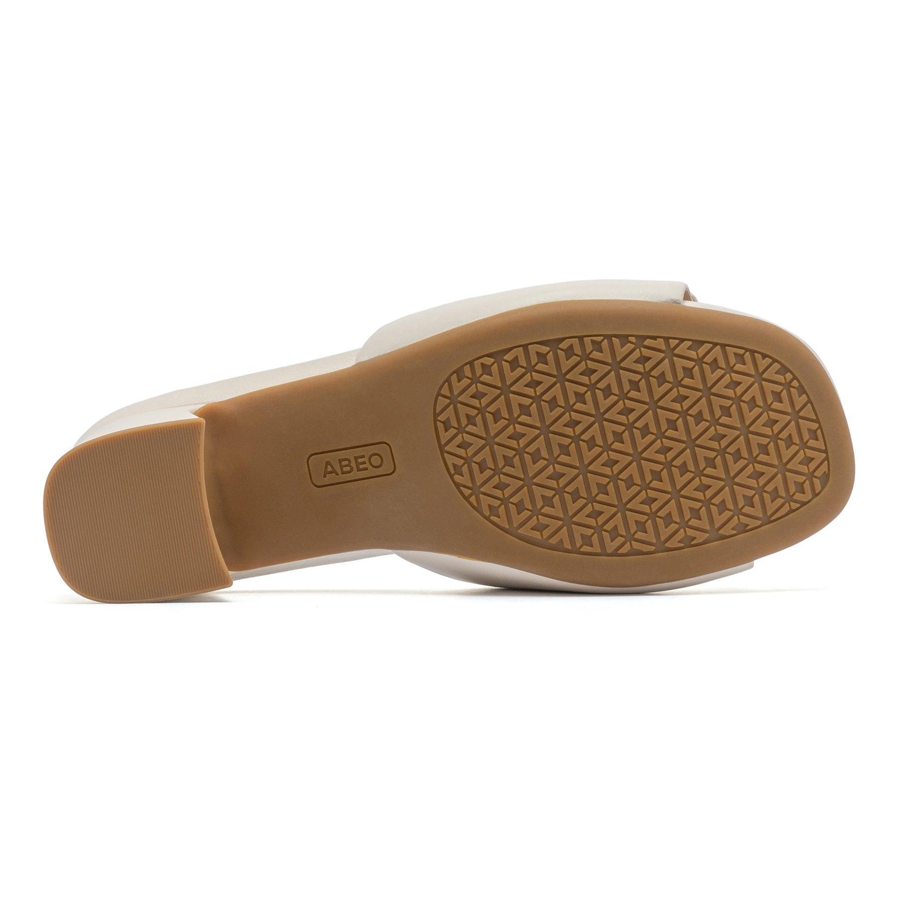 Avenue Slide Metatarsal Female Product Image