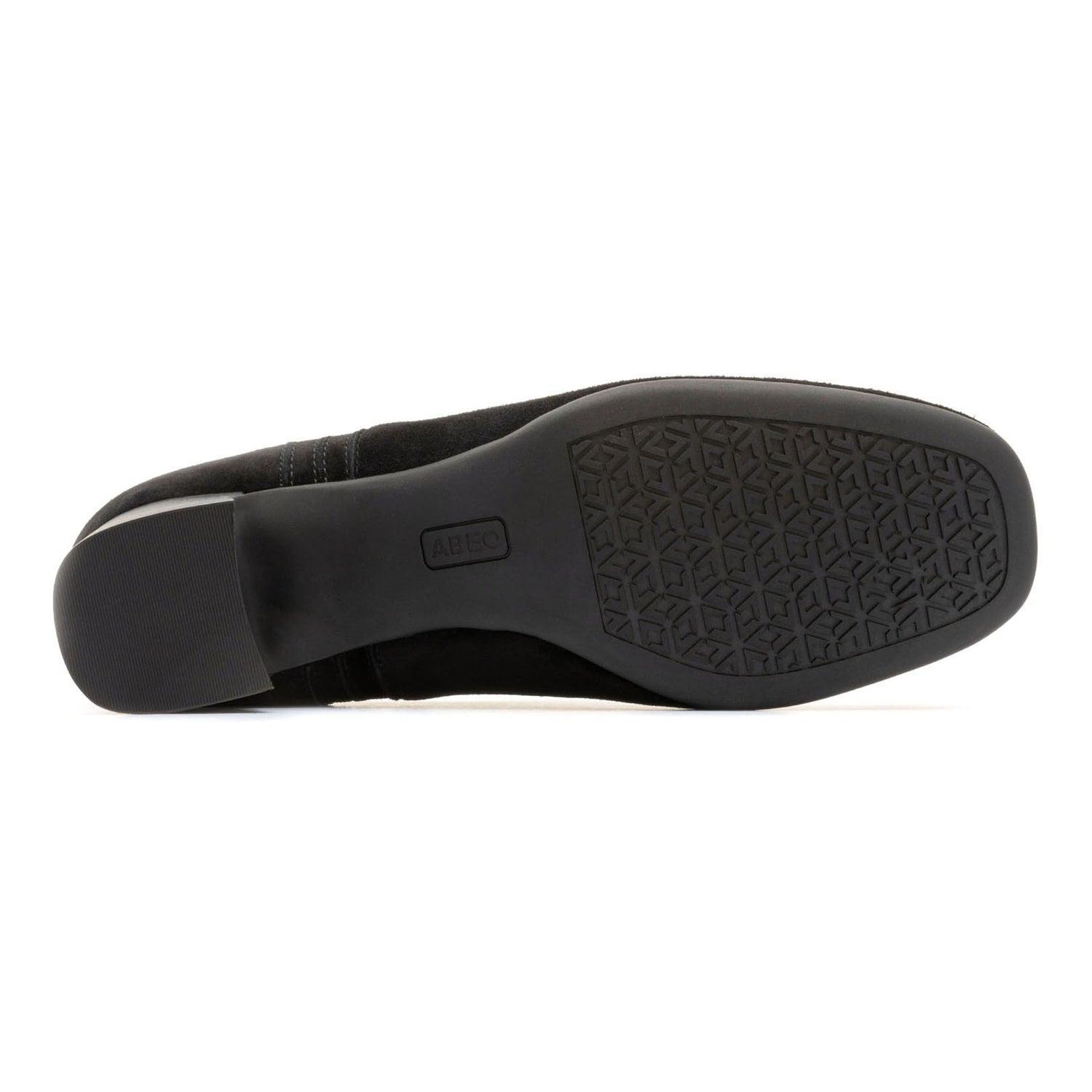 Avenue Slip On Product Image