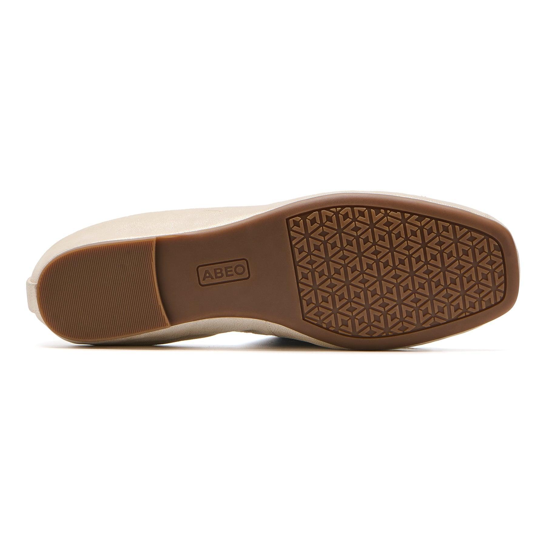 Cadence Bow Metatarsal Female Product Image