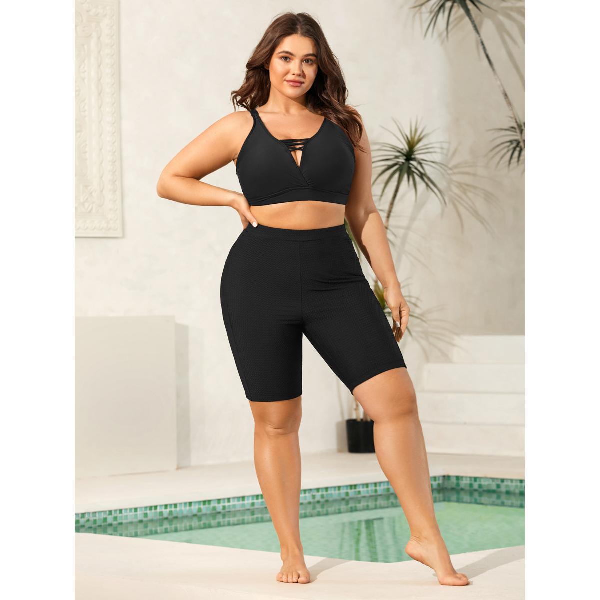Plus Size Textured Side Pockets Sculpting Swim Bottoms Women's Swimwear Black Beach Texture High stretch Skinny High Rise Side seam pocket Curve Swim Bottoms BloomChic 28/5X Product Image