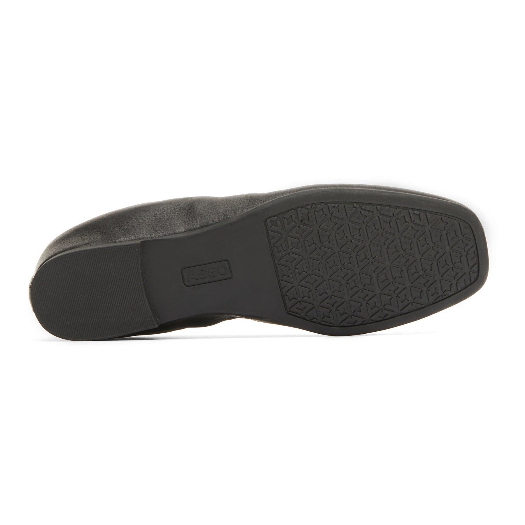 Cadence Bow Metatarsal Female Product Image