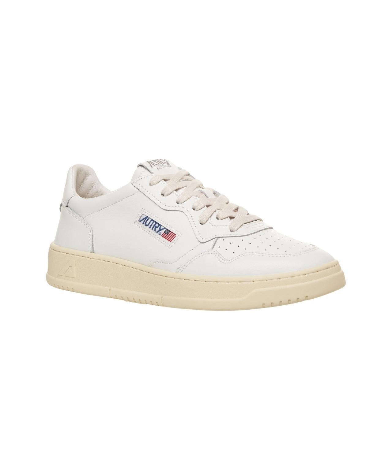 Sneakers 'Medalist Low' Product Image