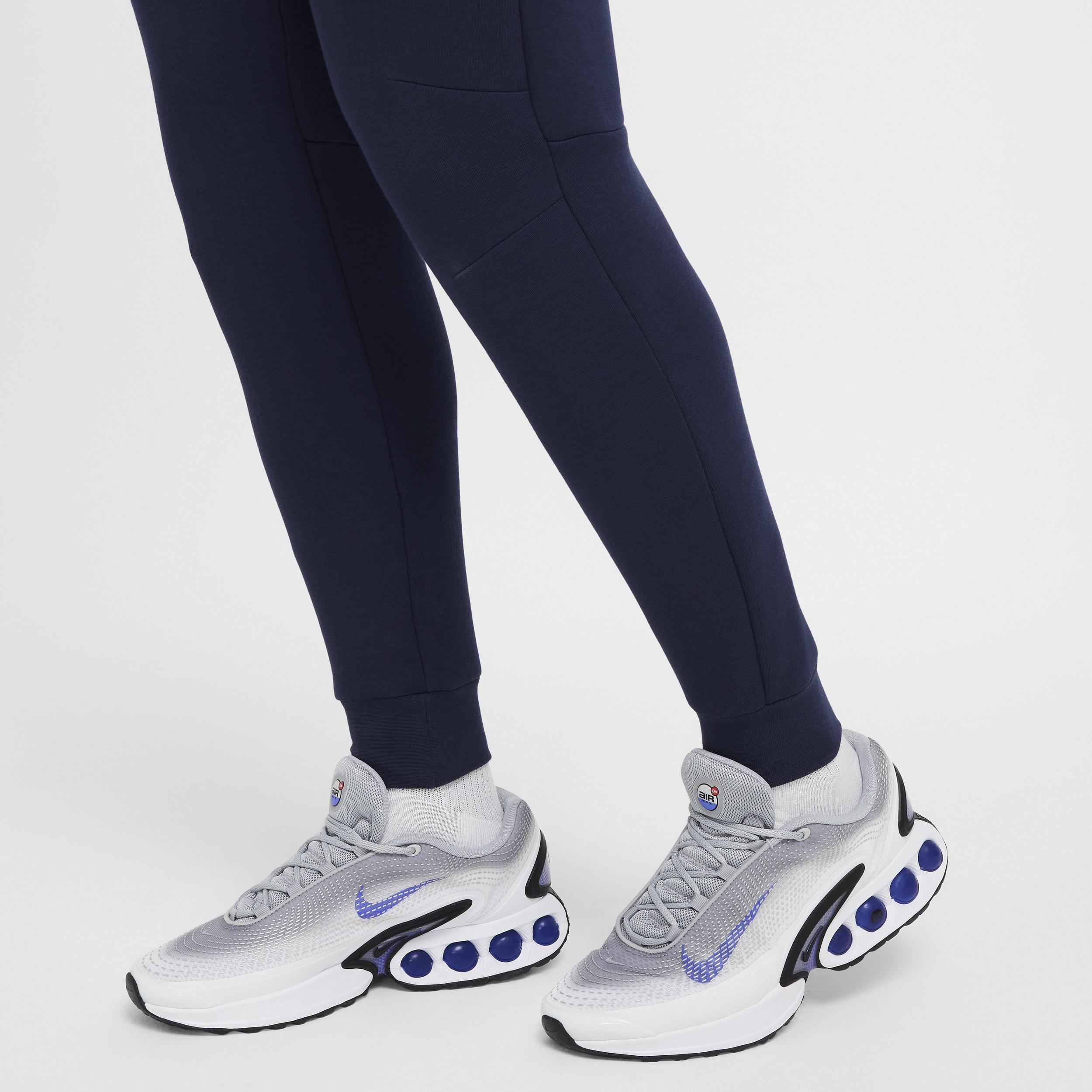 Nike Mens Tech Fleece Jogger Pants Product Image
