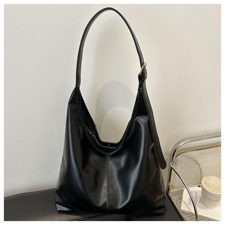Set: Faux Leather Tote Bag + Pouch Product Image
