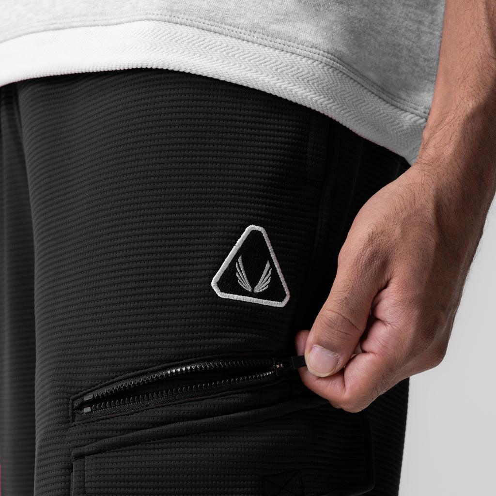 1033. Deltapeak® Cargo Cinch Jogger - Black Product Image