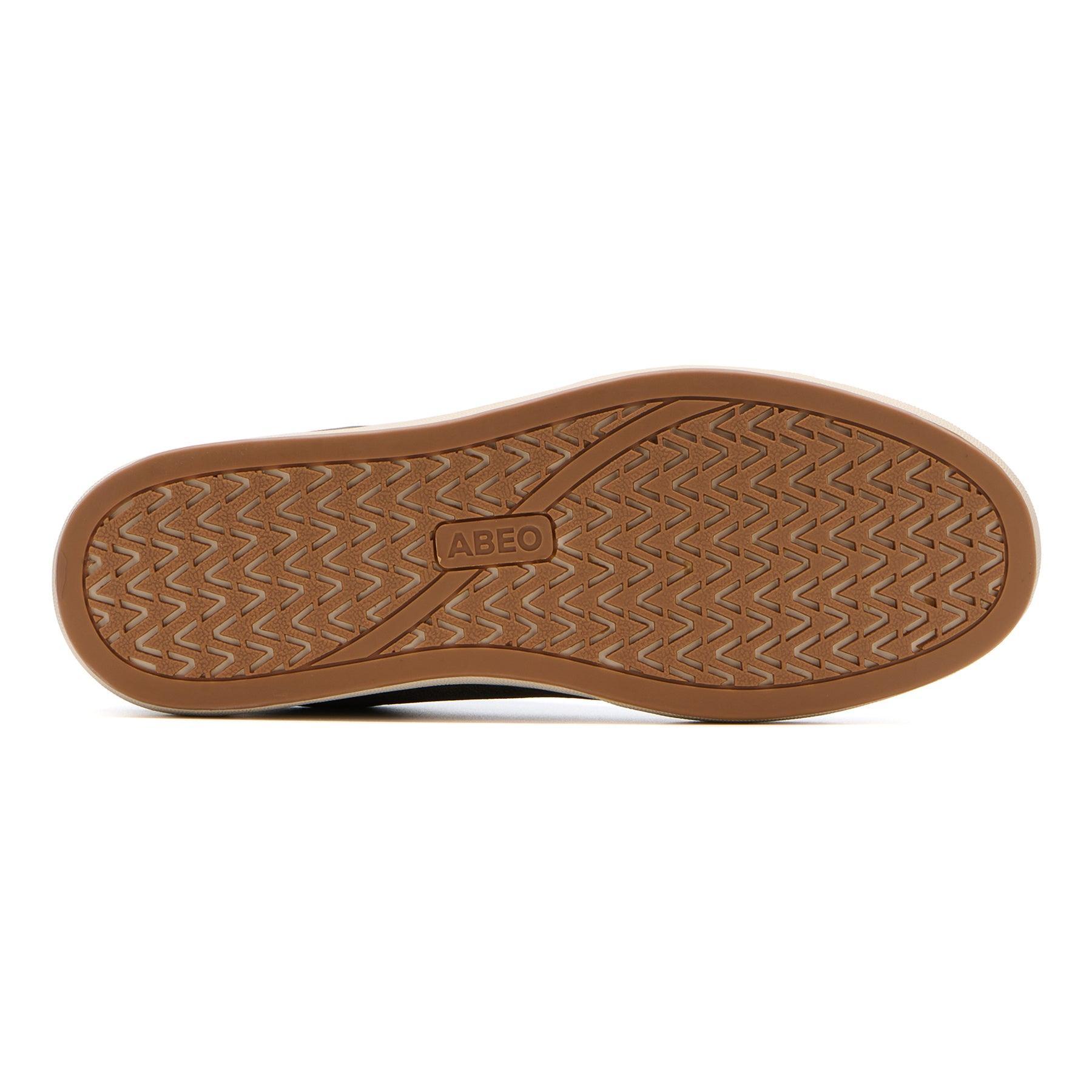 Encore Sneaker Metatarsal Female Product Image