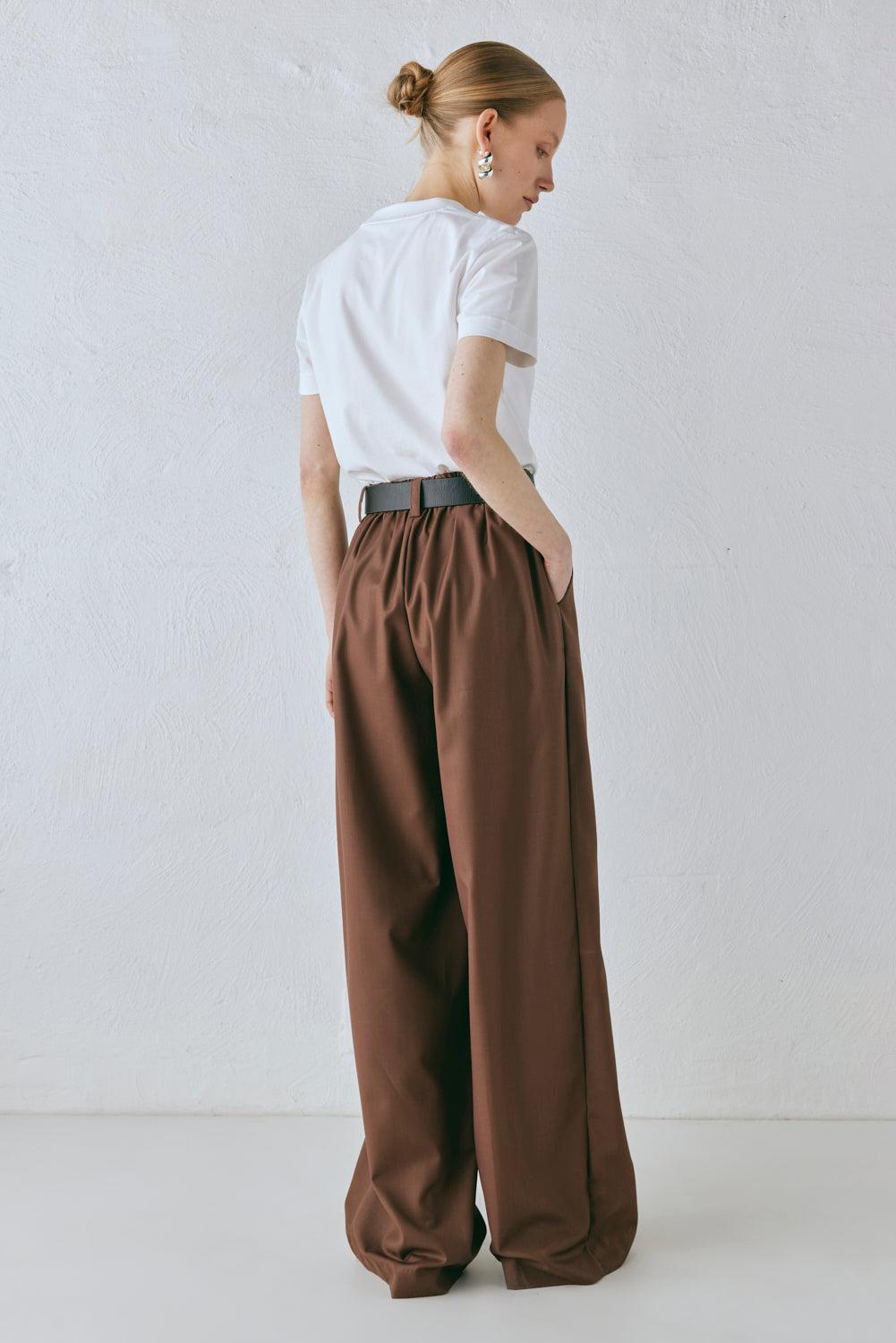 Zola Pants Chocolate Product Image