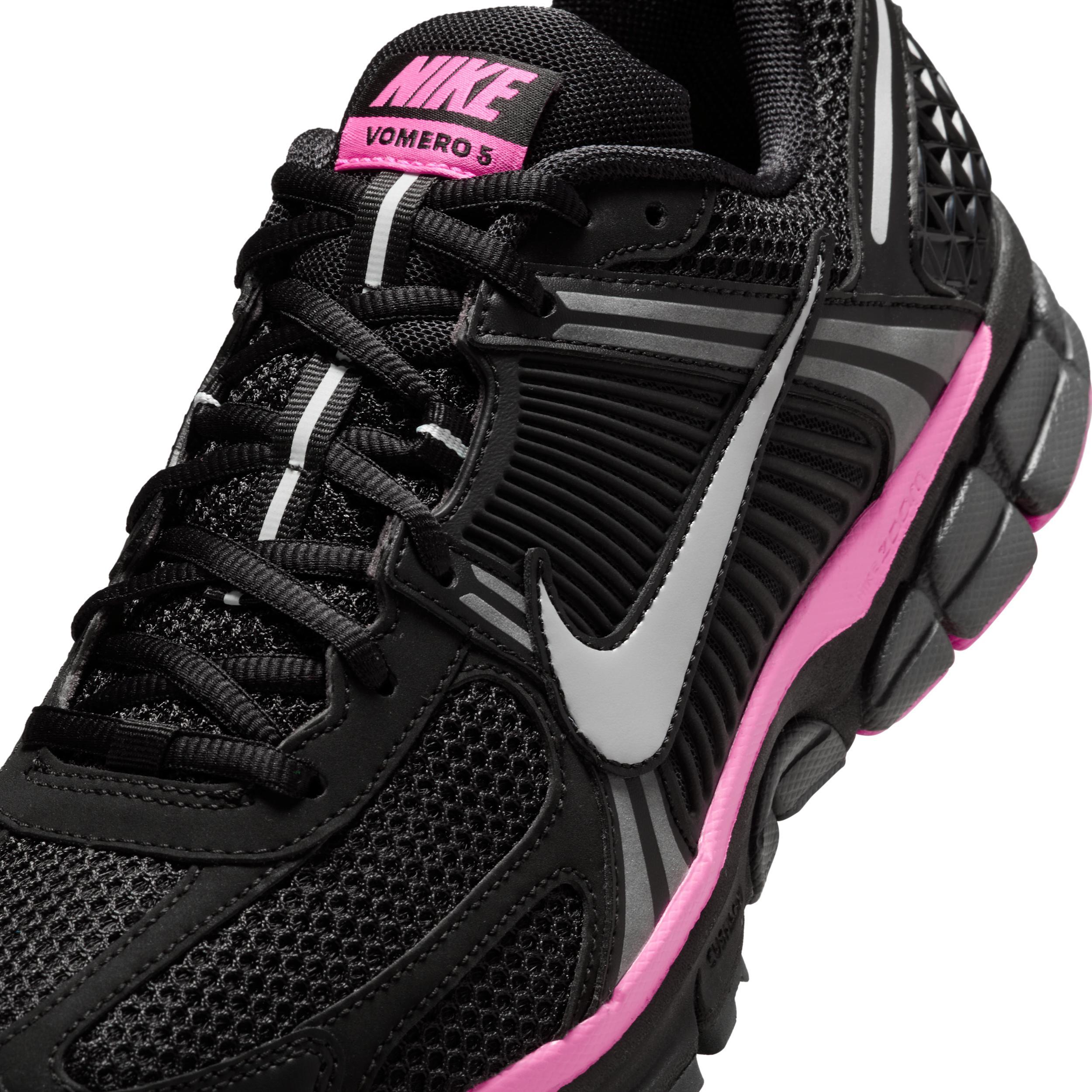 Nike Men's Zoom Vomero 5 Shoes Product Image