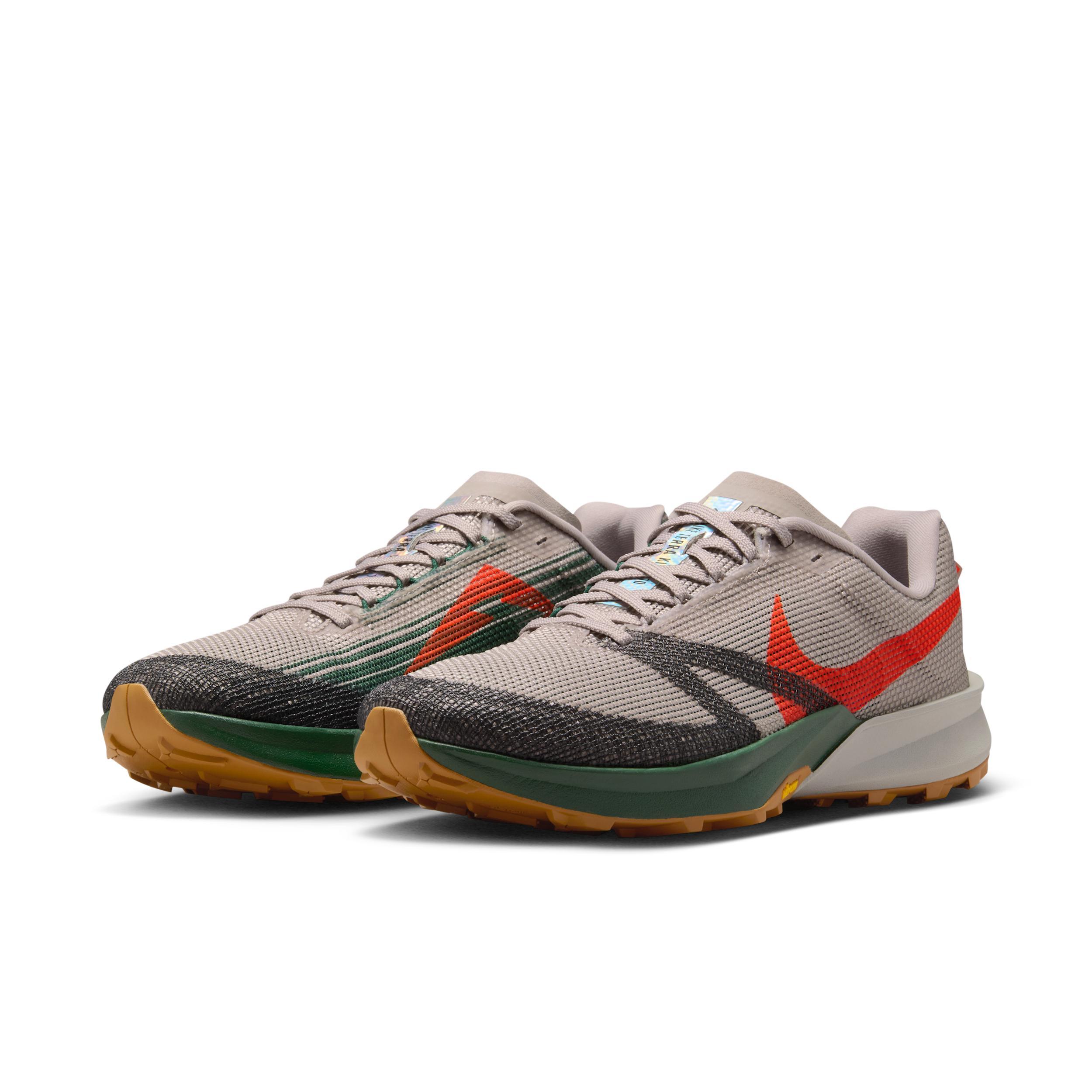 Nike Men's Kiger 10 Trail Running Shoes Product Image