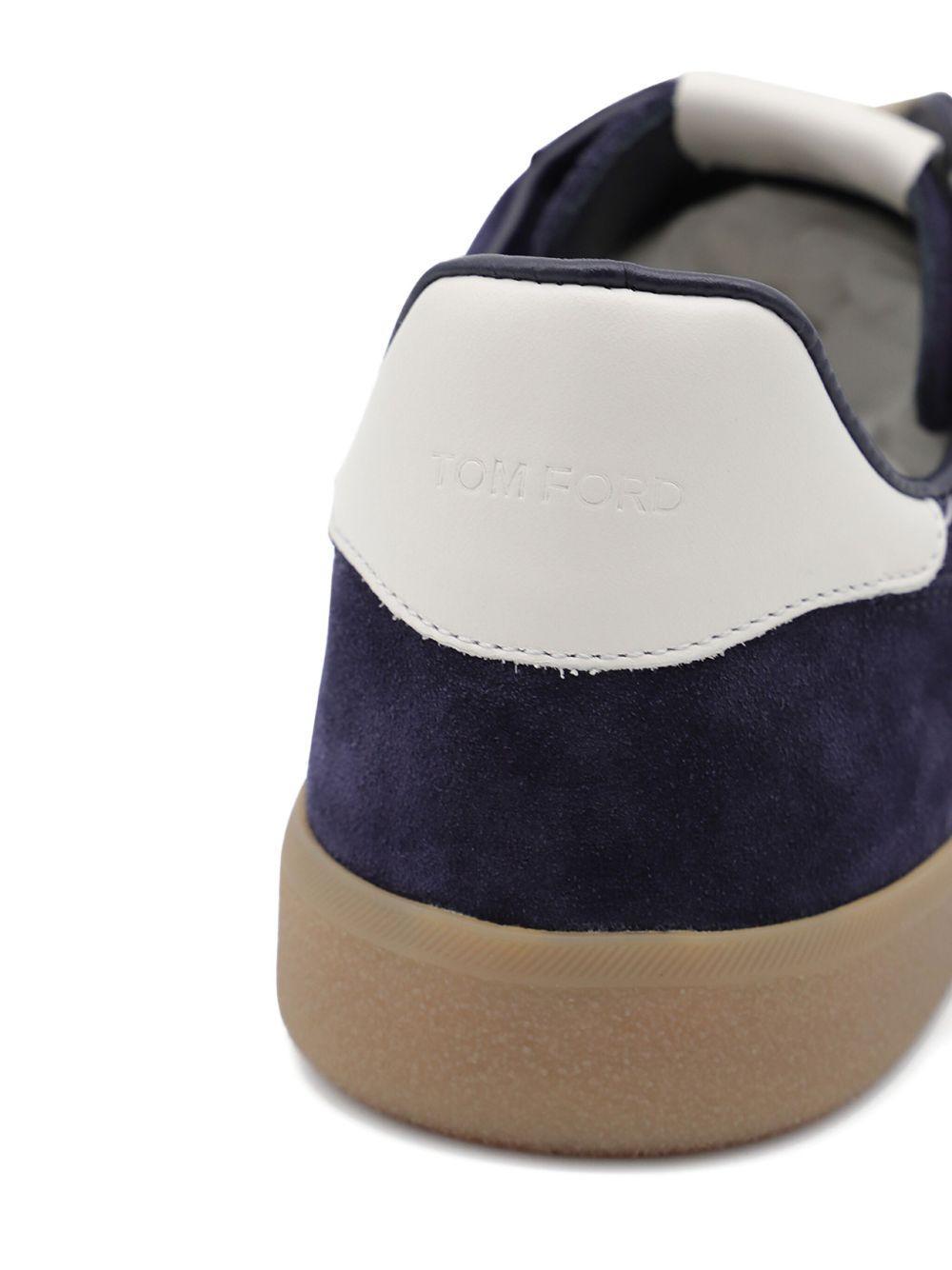 leather sneakers  Product Image