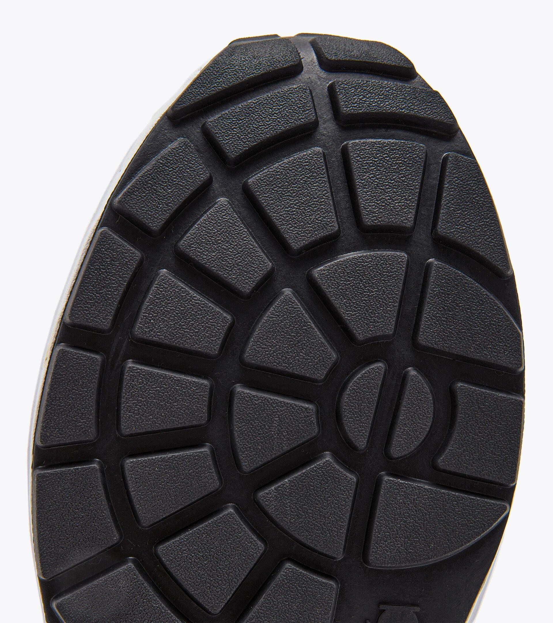 KMARO 42 ACBC Product Image