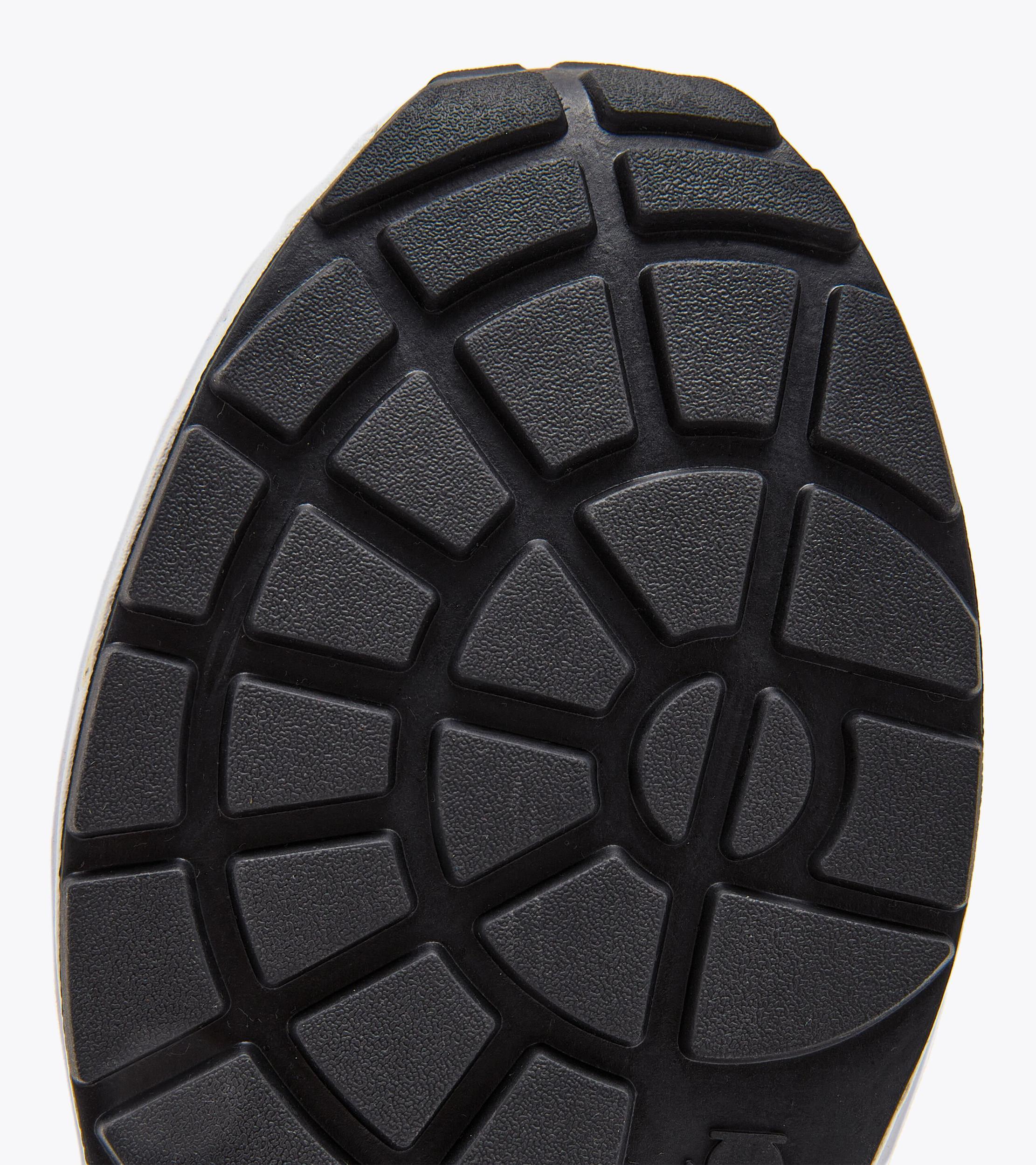 KMARO 42 ACBC Product Image