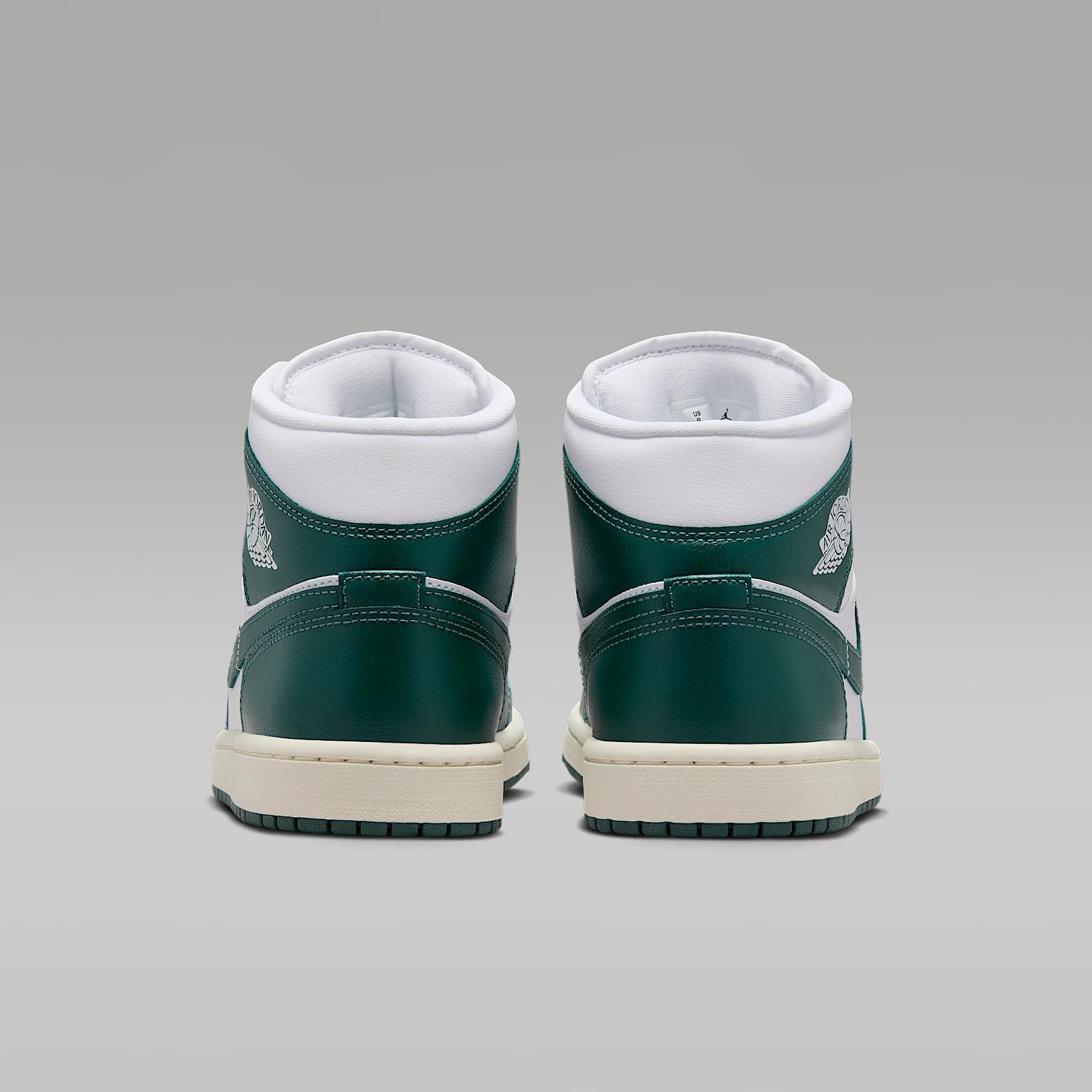 Air Jordan 1 Mid Women's Shoes Product Image