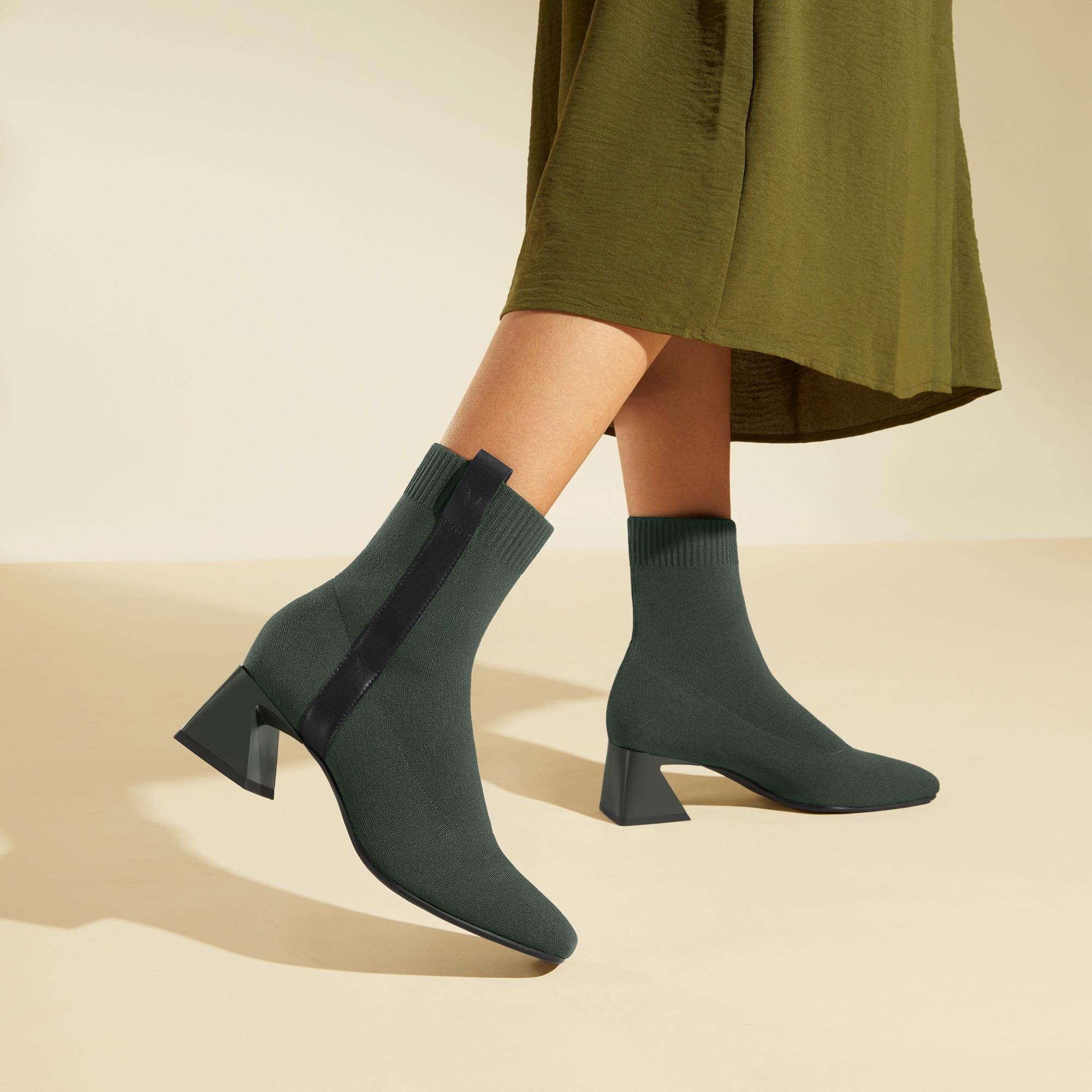 Square-Toe Water-Repellent Heeled Boots (Rafaella) Product Image