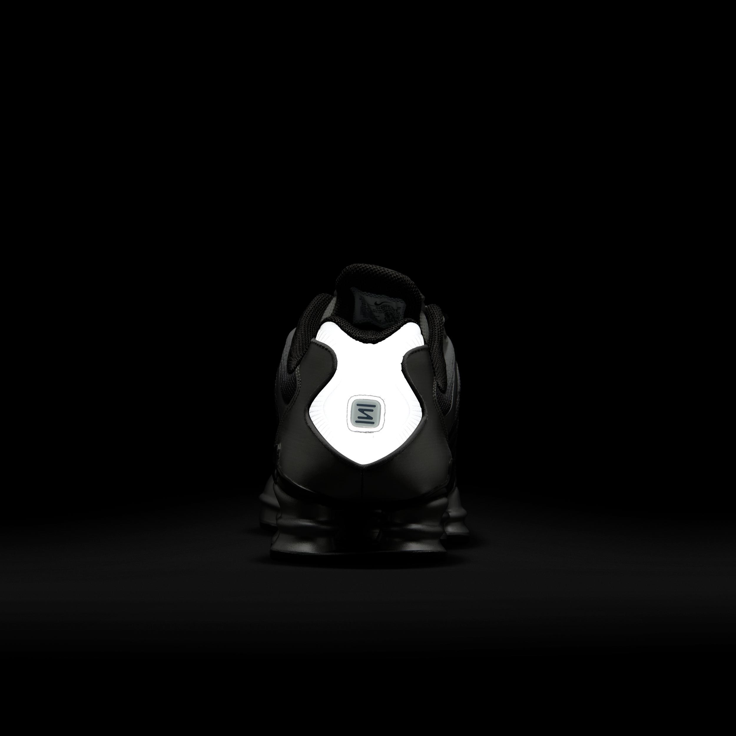 Nike Men's Shox TL Shoes Product Image