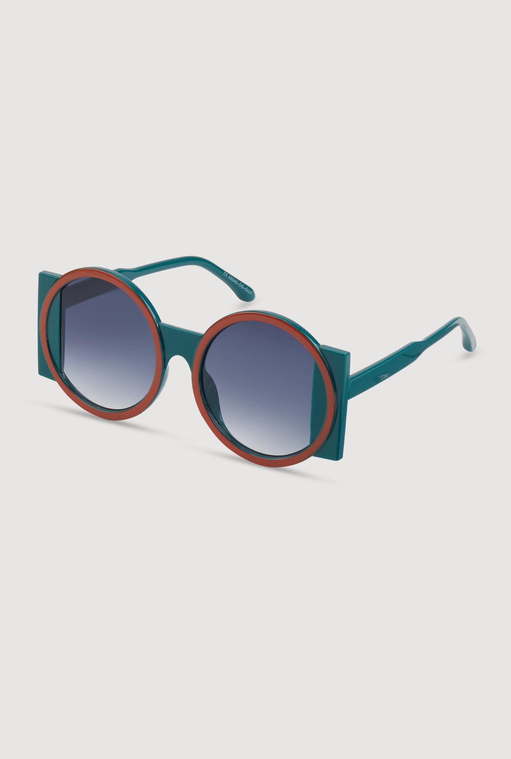 Retro Round Sunglasses Female Product Image