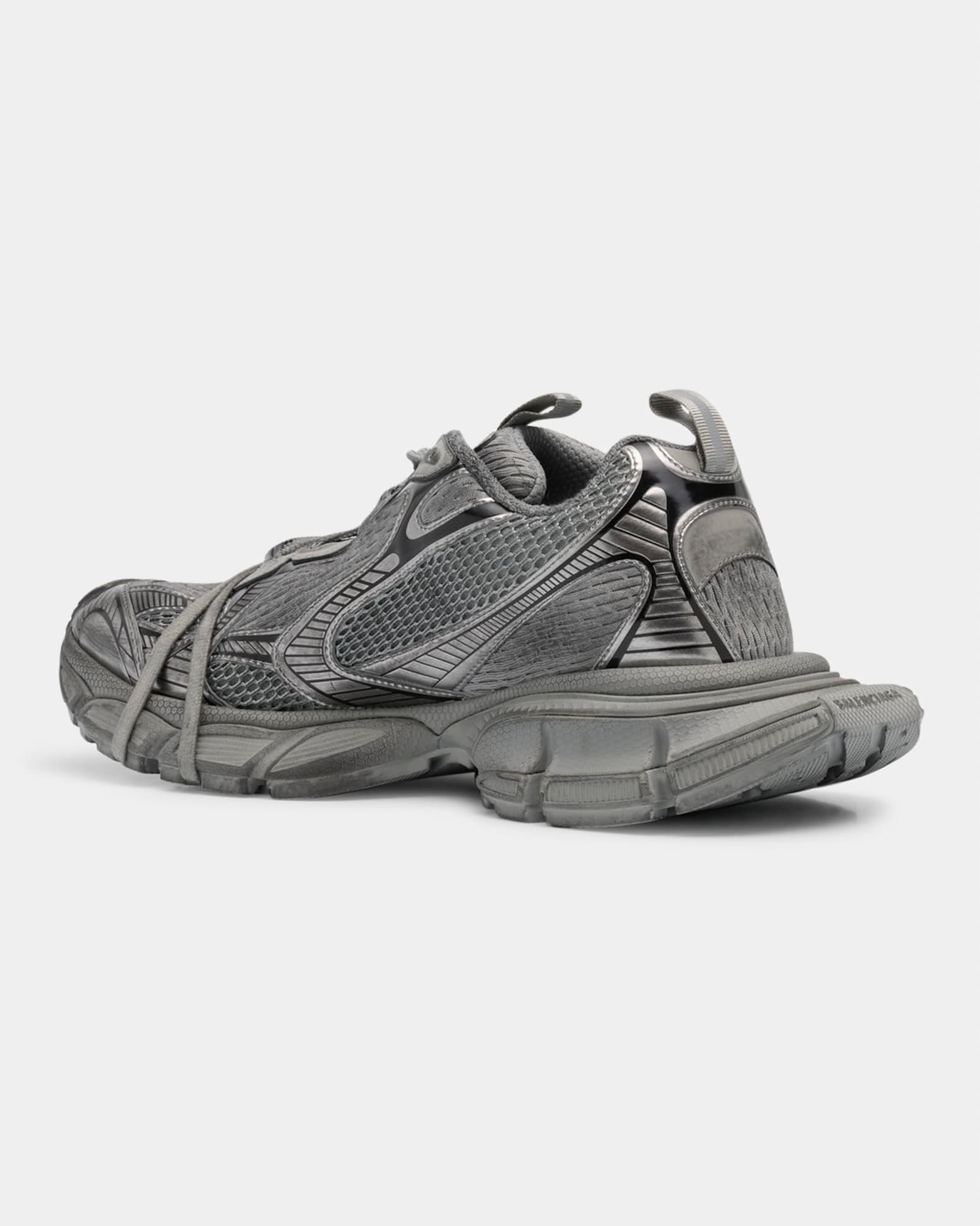 Men's 3XL Low-Top Mesh Sneakers Product Image