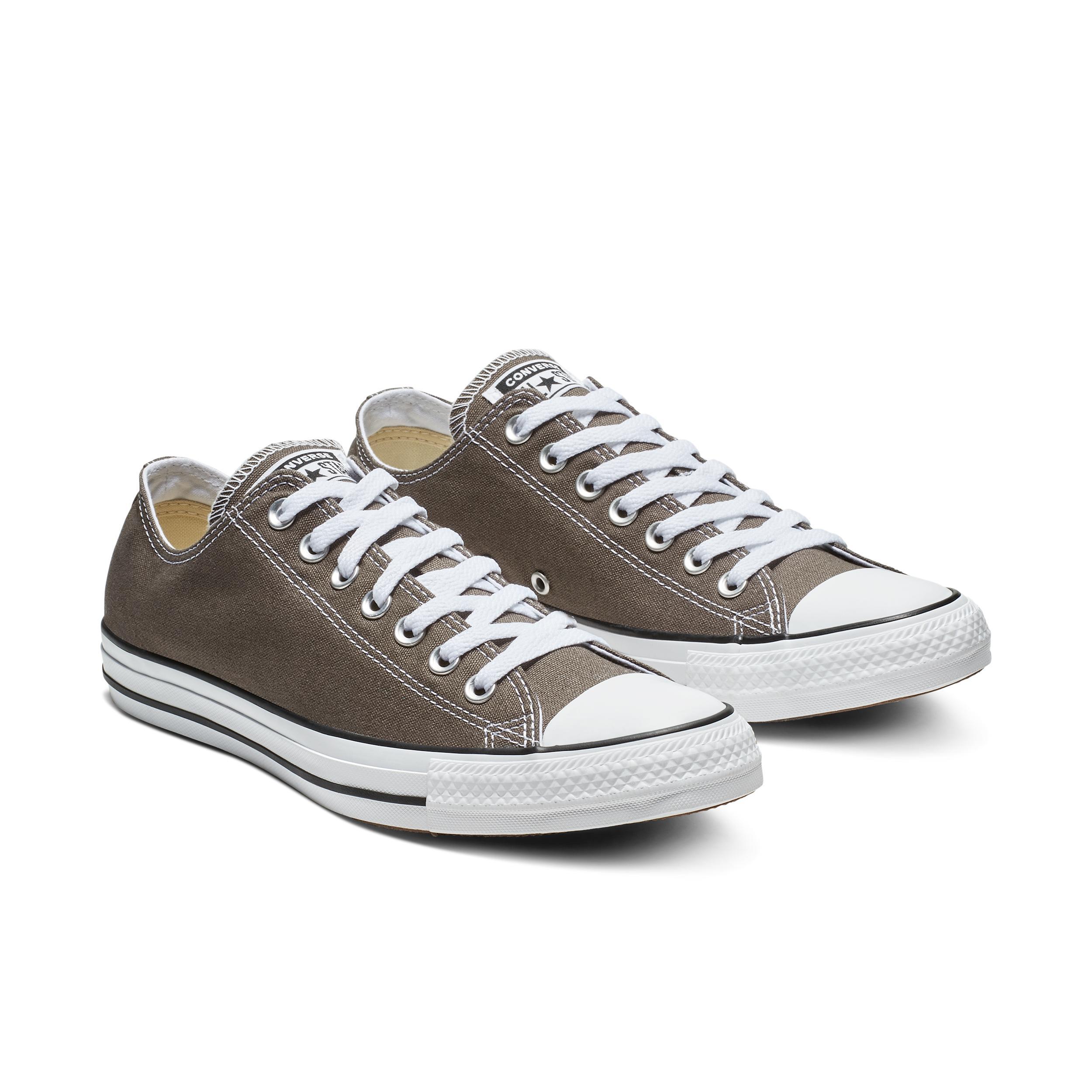 Men's Converse Chuck Taylor All Star Low Top Unisex Shoes Product Image