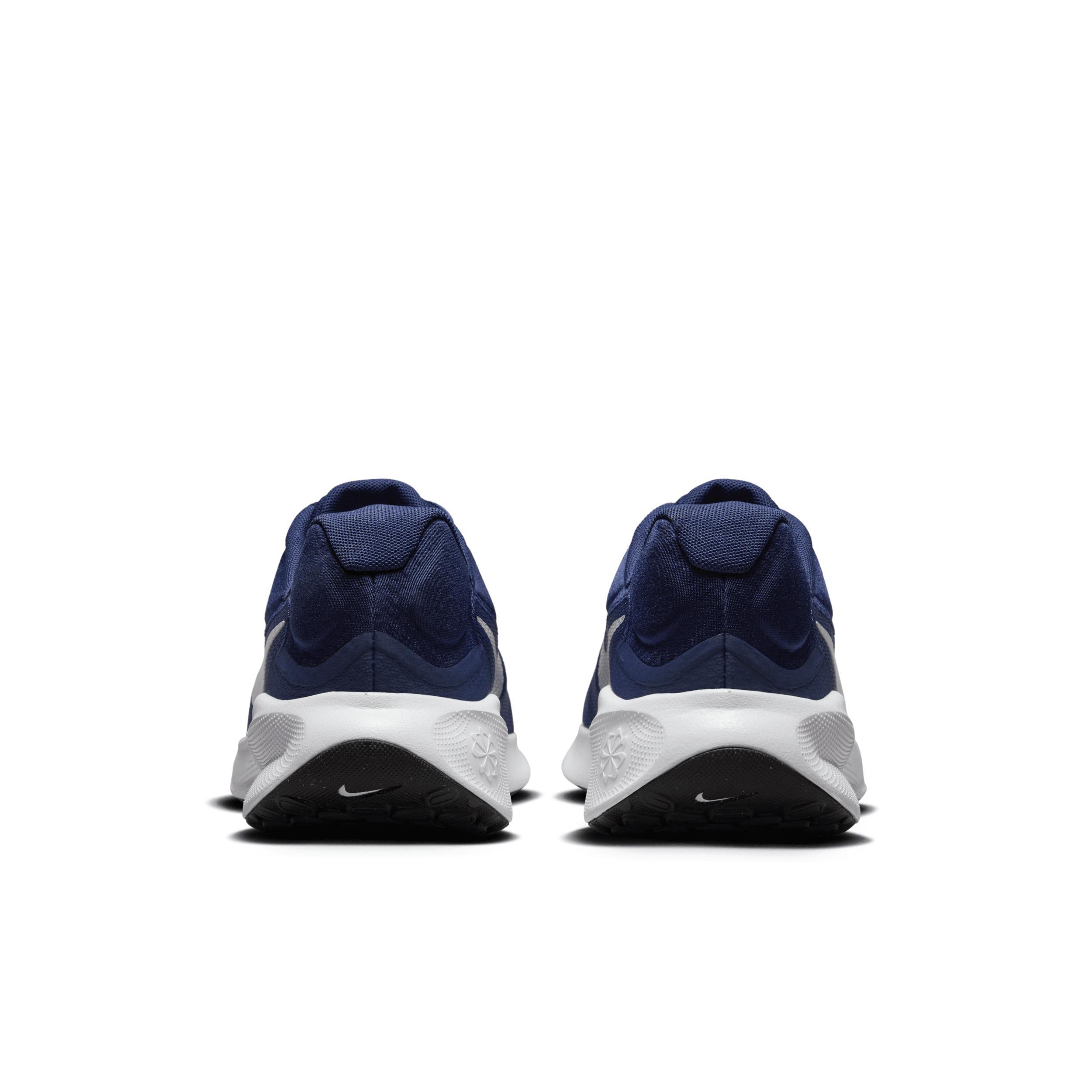 Nike Men's Revolution 7 Road Running Shoes Product Image