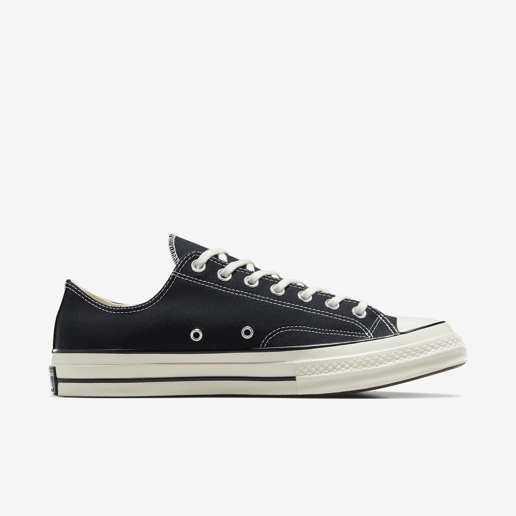 Men's Converse Chuck 70 Low Top Unisex Shoes Product Image