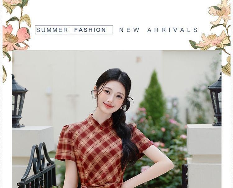 Short Sleeve Mandarin Collar Plaid Midi Bodycon Dress Product Image
