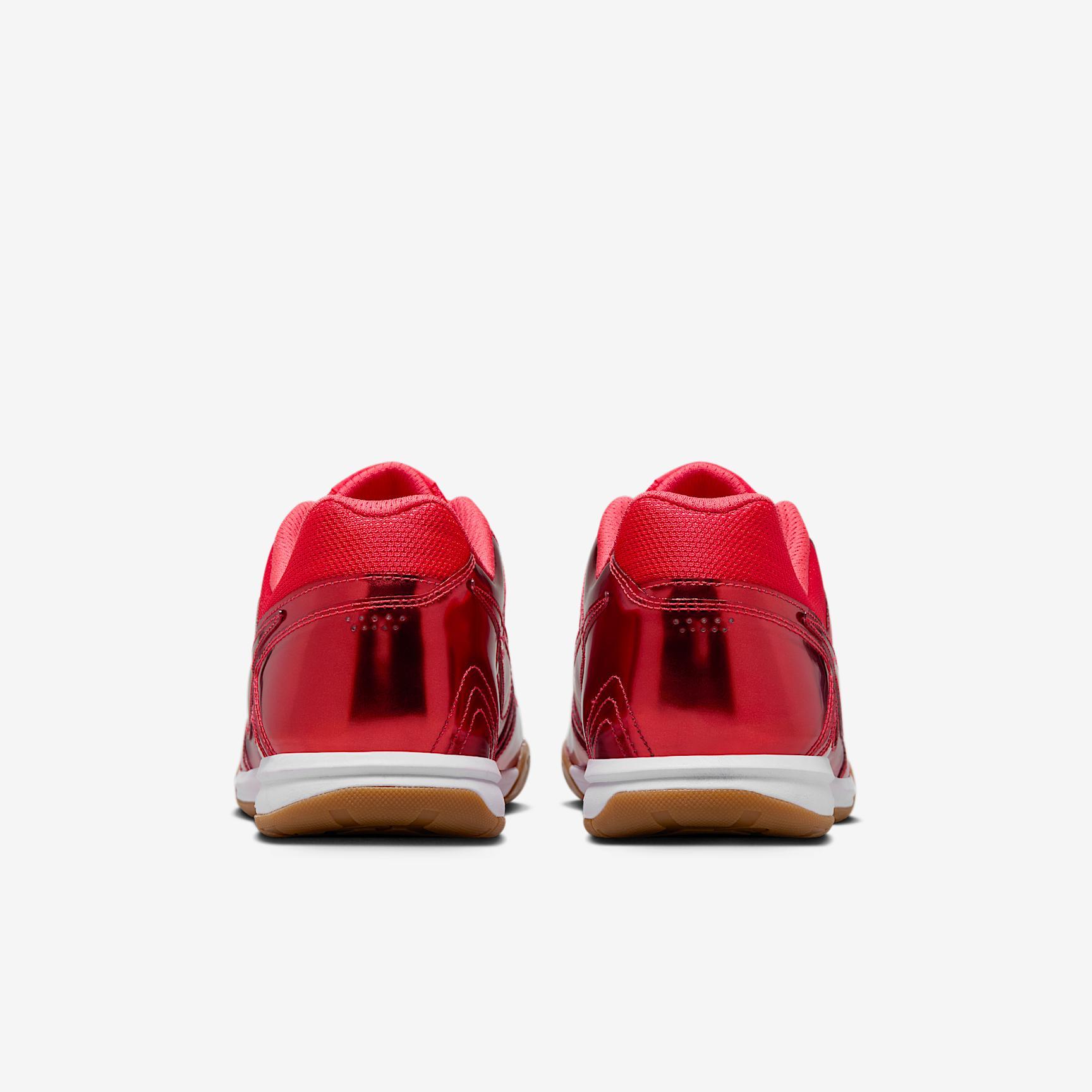 Nike Gato LV8 Men's Shoes Product Image