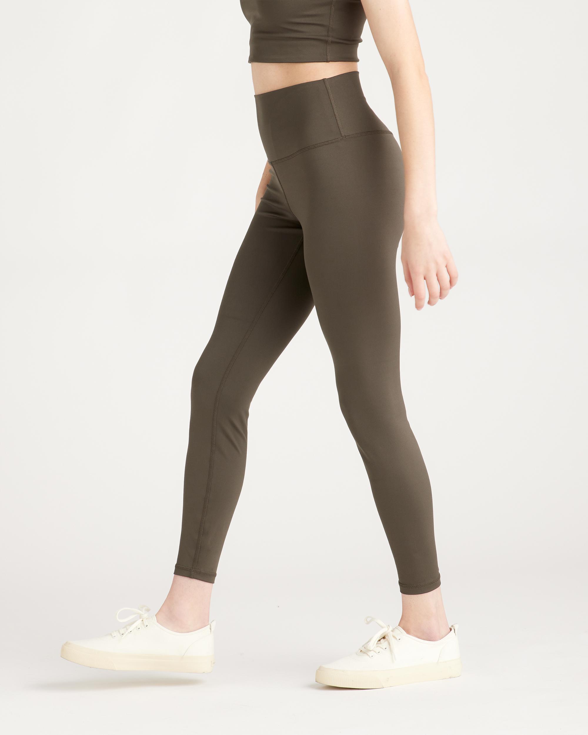 Quince | Women's Ultra-Soft Performance Leggings Recycled Polyester Product Image
