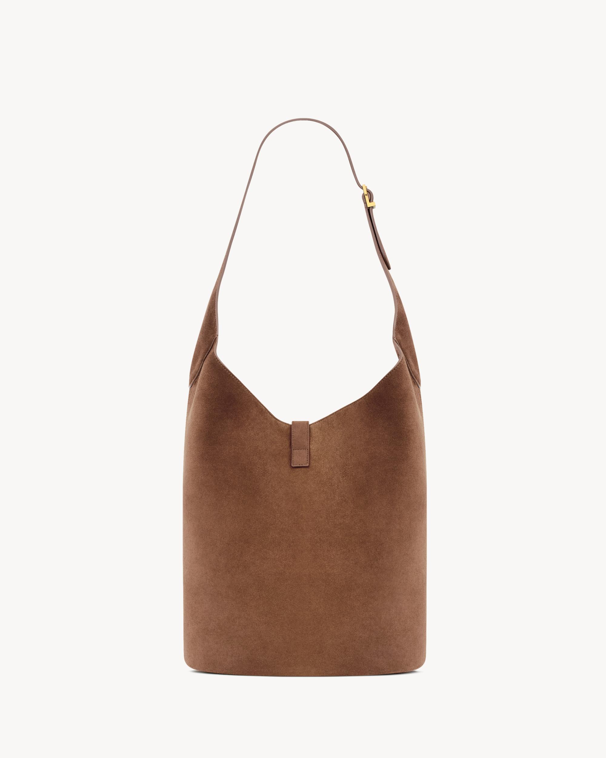LE 5 À 7 hobo in suede Product Image