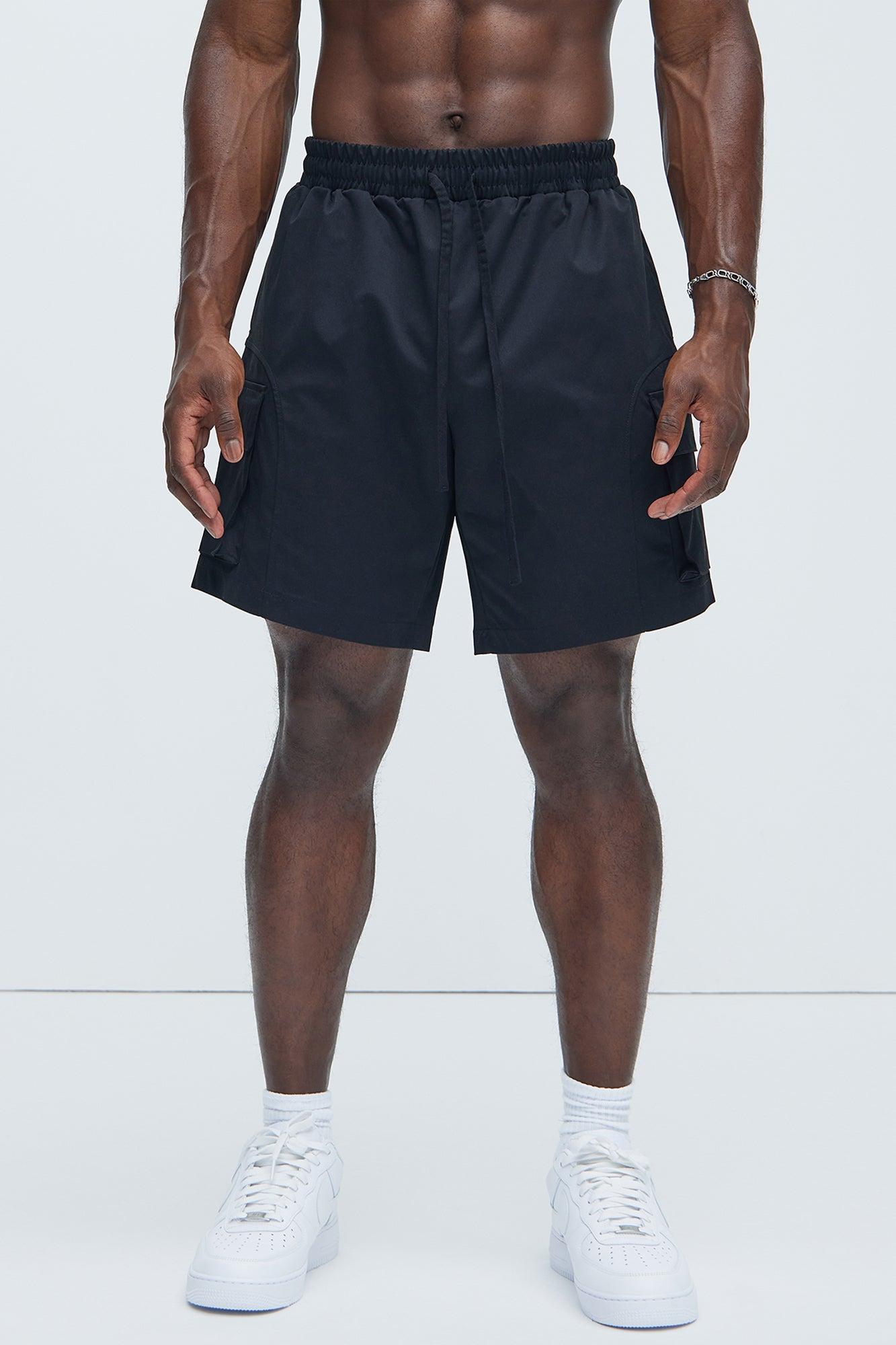 Max Cargo Shorts - Black Product Image